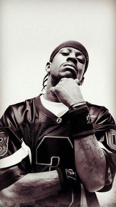 梅西再创历史！现场领取劳伦斯2大奖项：感谢巴黎