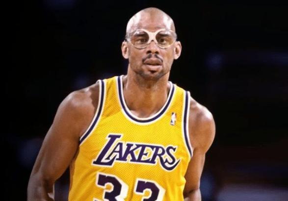 洲际杯 #赛后 来源：TNT我们会回来的！🔴⚫ 即便痛失洲际杯亚军，弗拉门戈依然盛赞主帅菲利佩·路易斯！球迷们，这是怎样的一年啊！