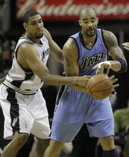 记者：弗里克将在周五请巴萨全队吃饭，庆祝他的60岁生日