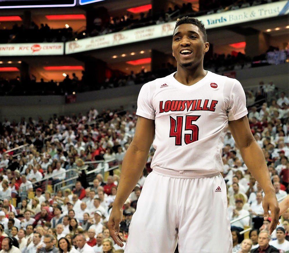 第五人格双喜临门！周年庆伴COAVI全球总决赛，监管新皇新后来临！