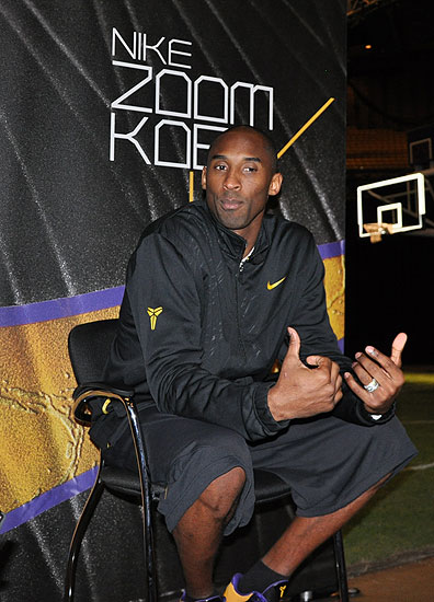 26岁姆巴佩获评10分+MVP：无敌一条龙+飙2世界波,现场视角太牛了