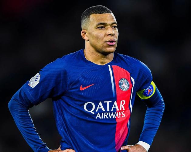 五大联赛射手榜：萨拉赫25球居首，哈兰德第六，姆巴佩第十