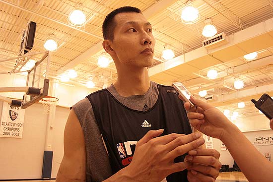 科莫前锋莫拉塔左大腿重伤或手术，预计缺席数月